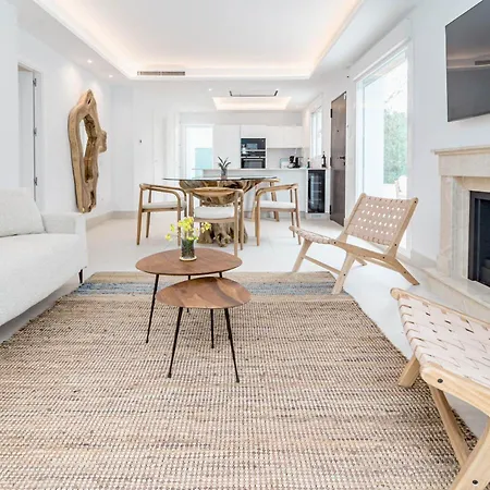 Aloha Royal 19 Апартаменты